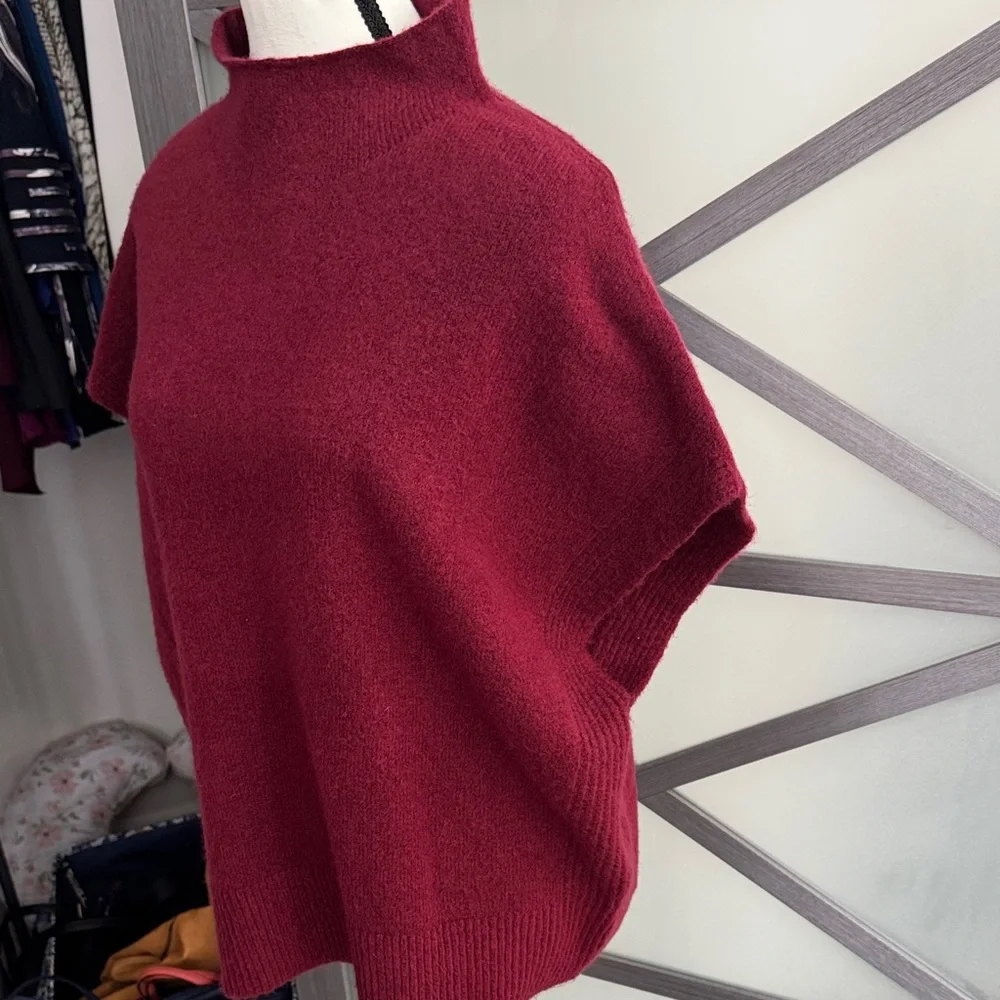 Express Maroon Sweater Large - Picture 4 of 8